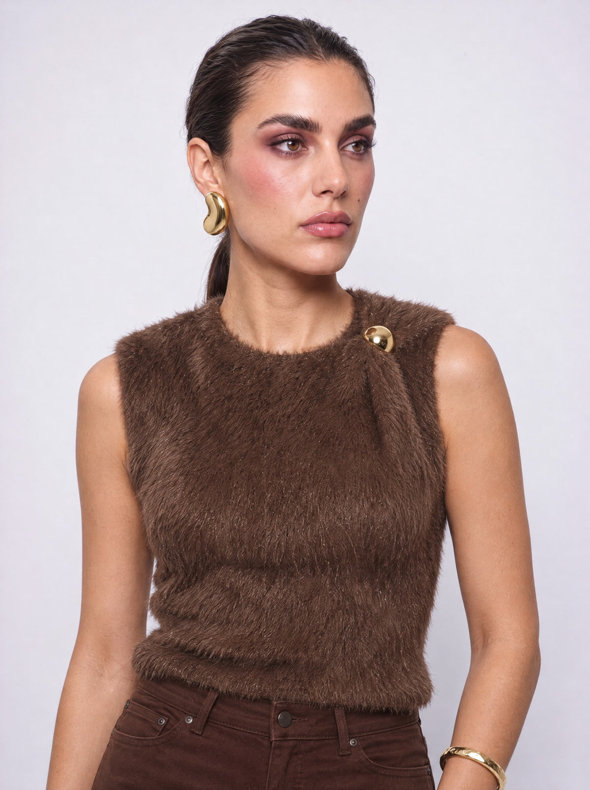 HIGH-WAISTED STRAIGHT-LEG BROWN TROUSERS