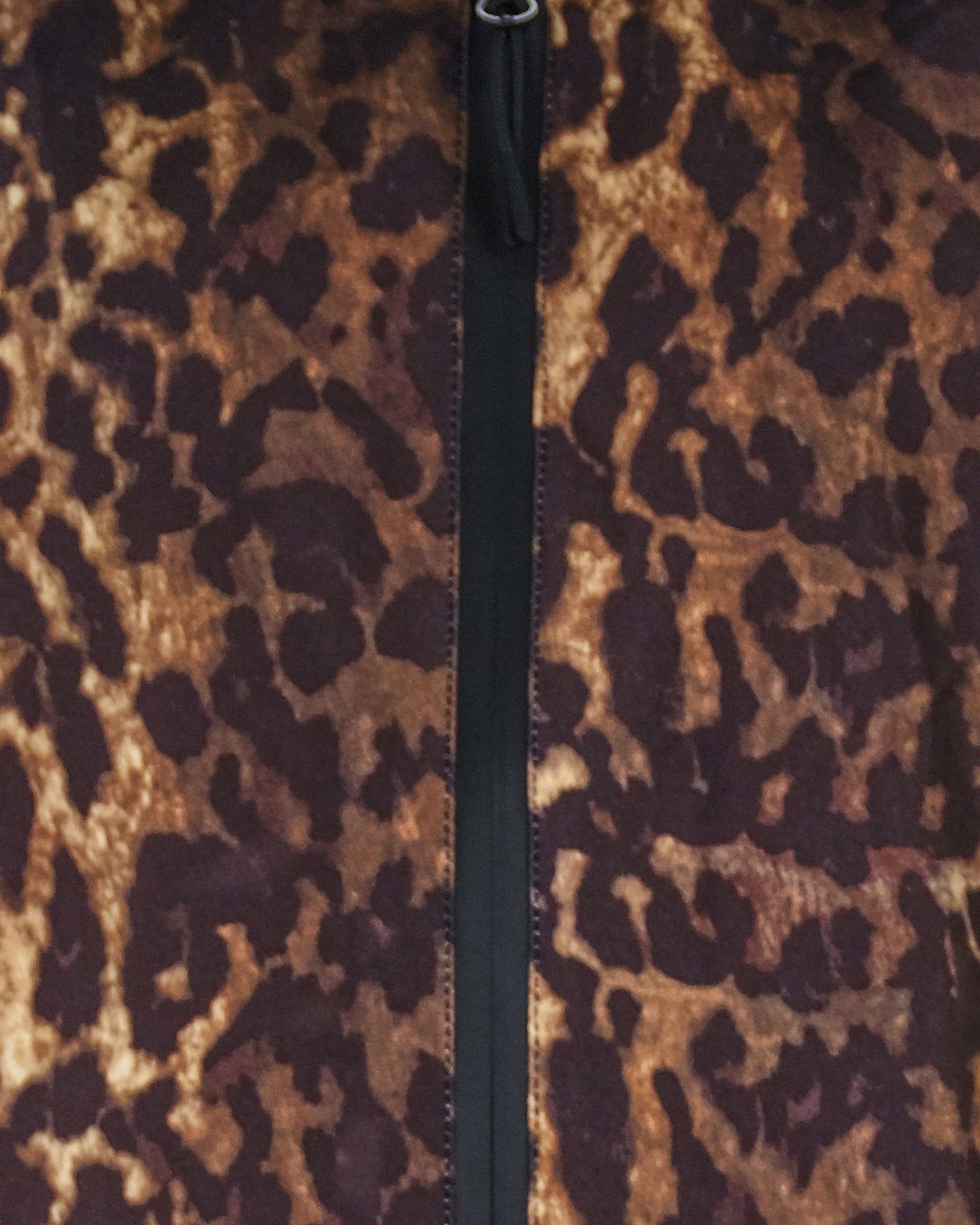 LIGHTWEIGHT HOODED JACKET