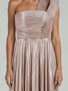 METALLIC PLEATED ONE-SHOULDER GOWN