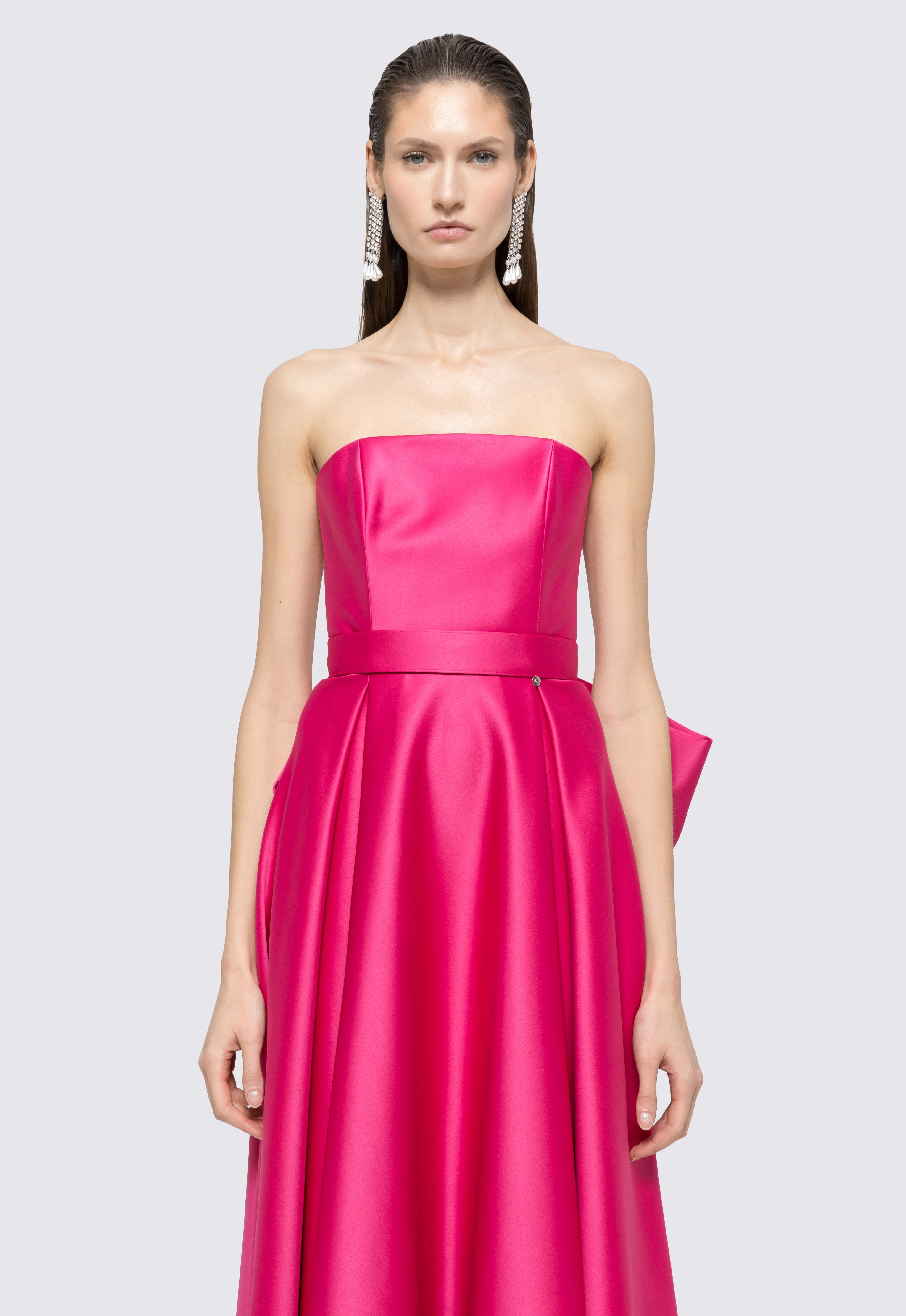 STRAPLESS SATIN GOWN