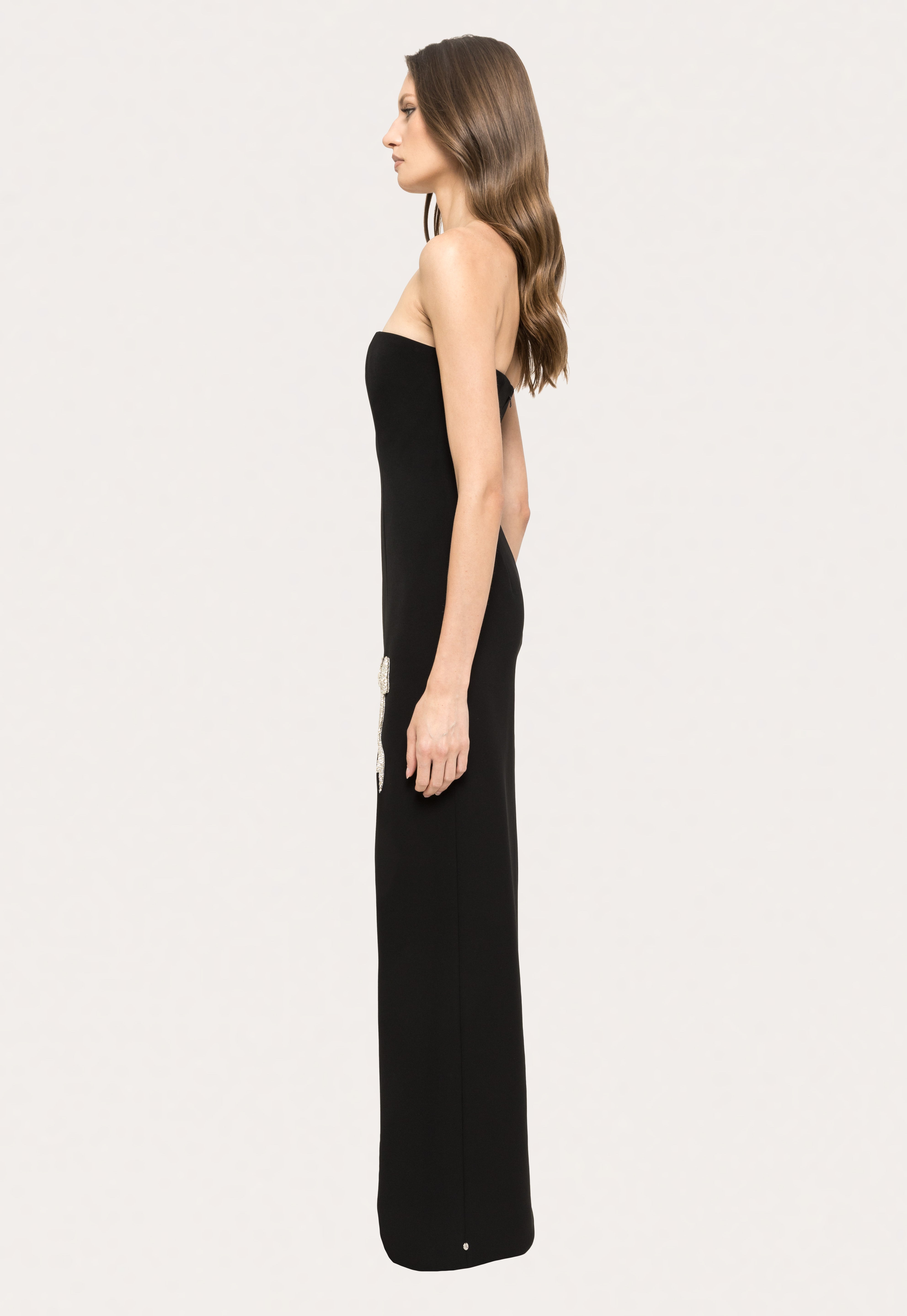 STRAPLESS BOW SLIT GOWN