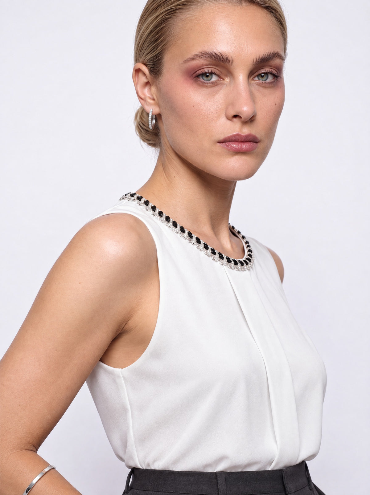 JEWELLED NECKLINE SLEEVELESS CREPE BLOUSE