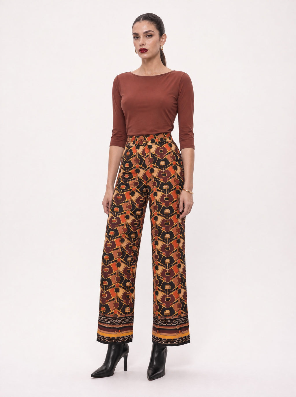 BOAT NECK THREE-QUARTER SLEEVE TOP