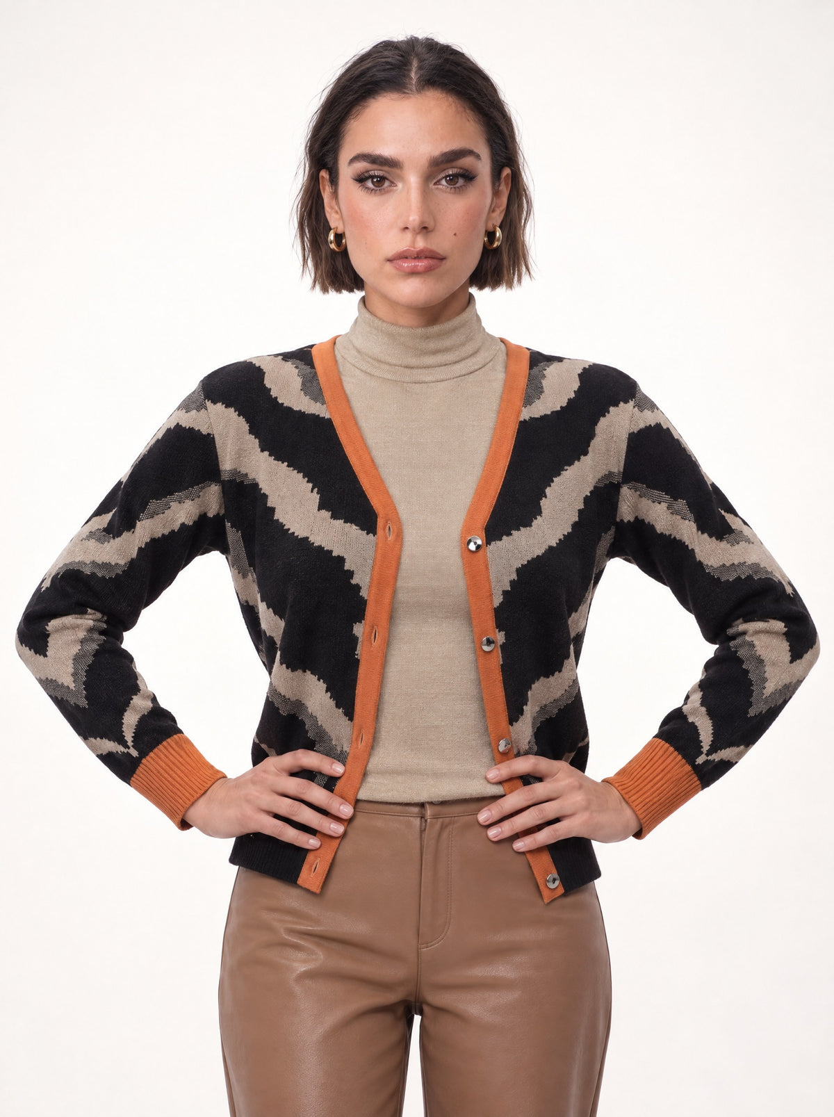 BOLD KNIT CARDIGAN