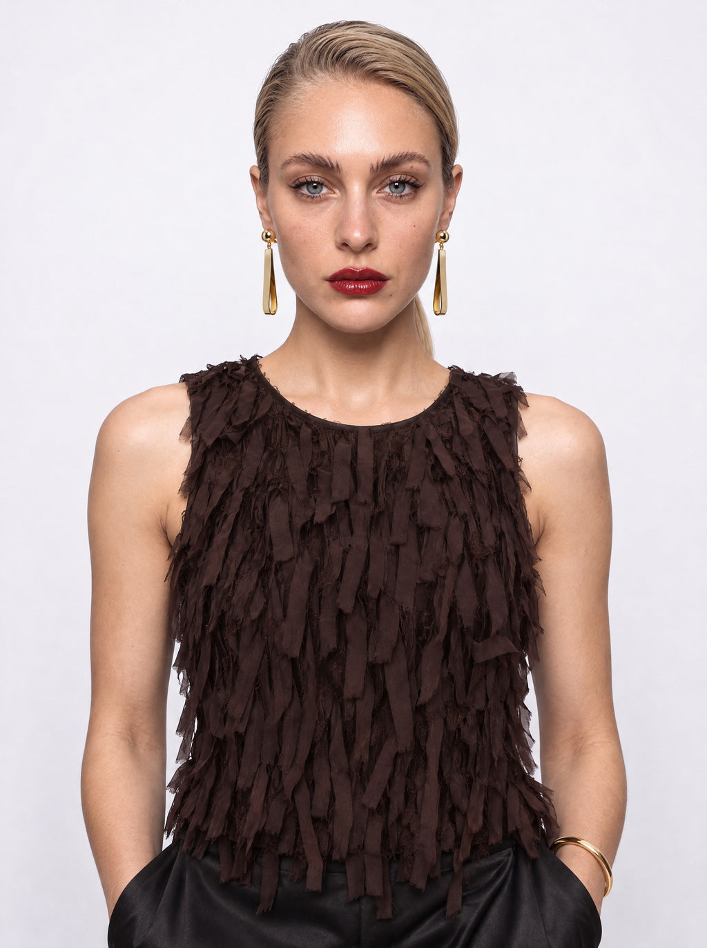 RIBBON FRINGE SLEEVELESS SCOOP TOP
