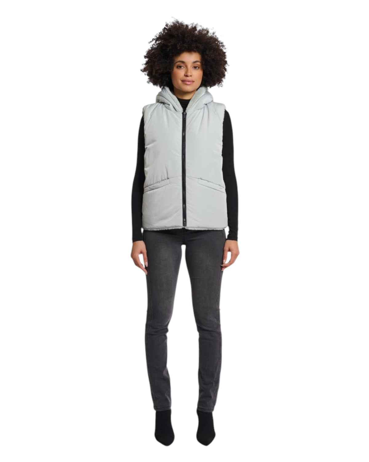 HOODED PUFFER VEST