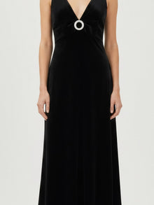 SLEEK MAXI DRESS WITH CRYSTAL BUCKLE