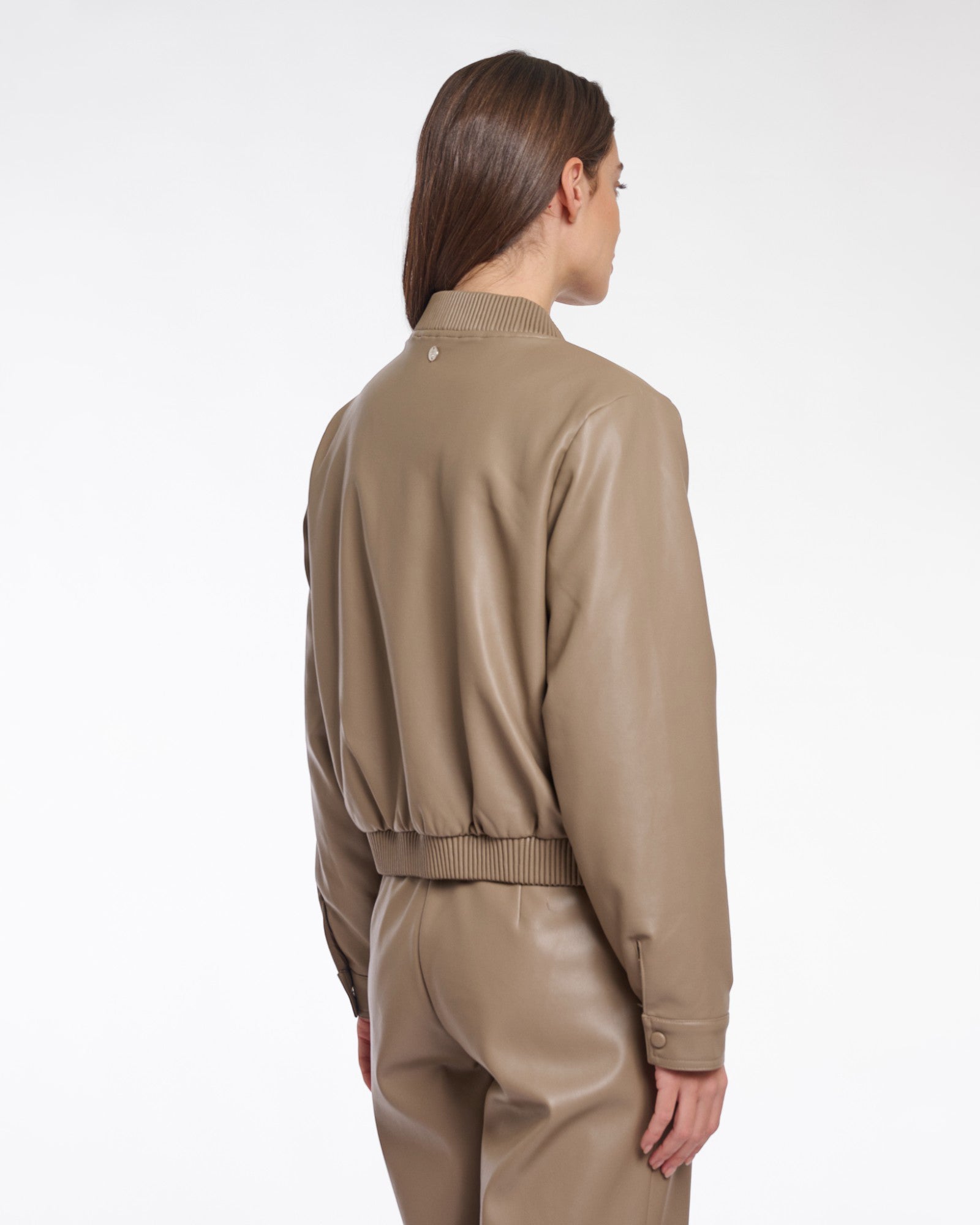 MINIMAL LEATHER ZIP JACKET