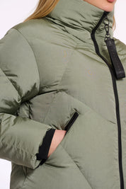 HIGH-COLLAR PADDED JACKET