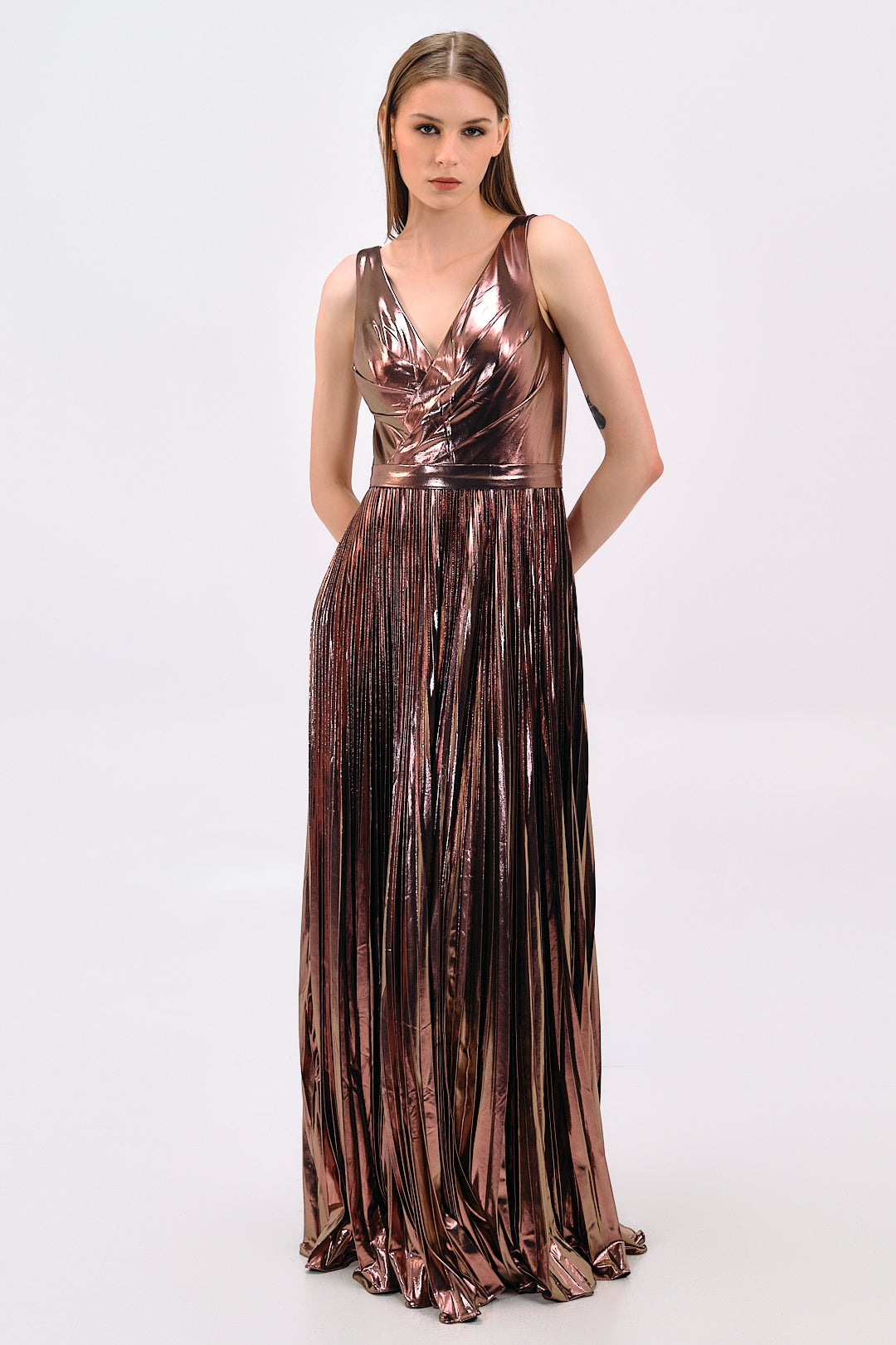 METALLIC PLEATED EVENING DRESS