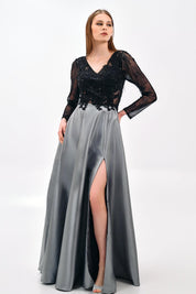 TIMELESS LACE SLEEVE GOWN