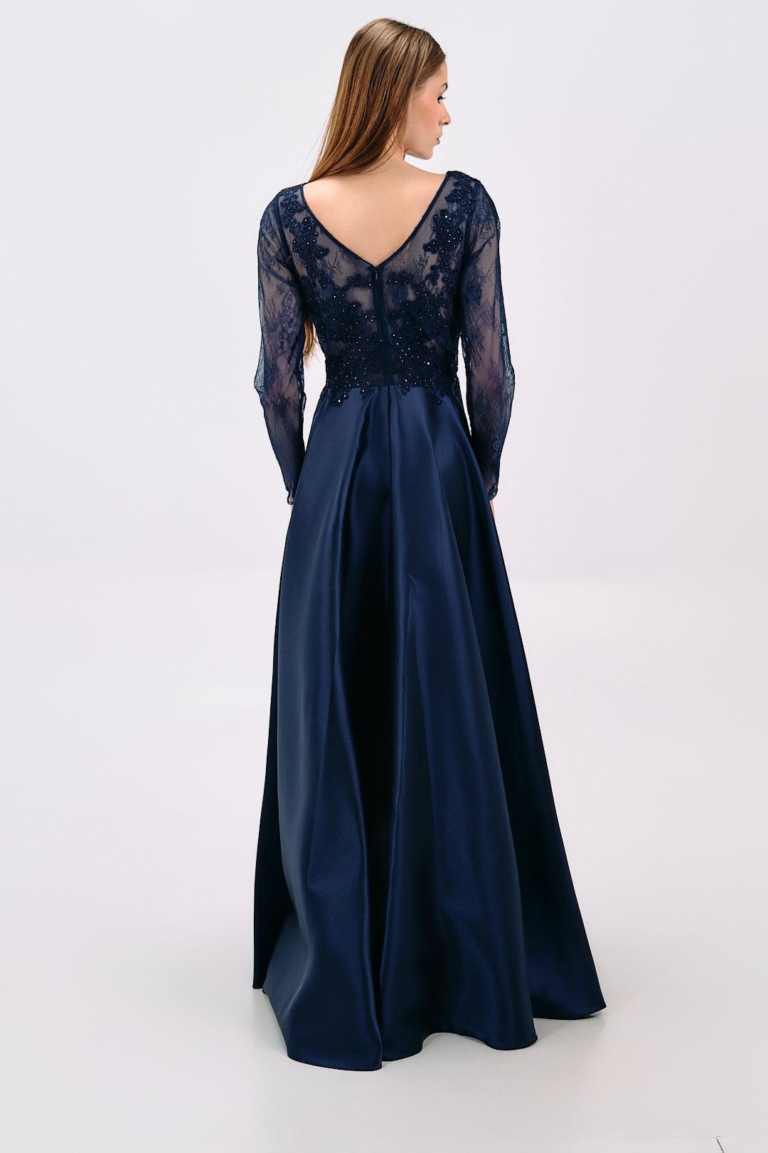 TIMELESS LACE SLEEVE GOWN