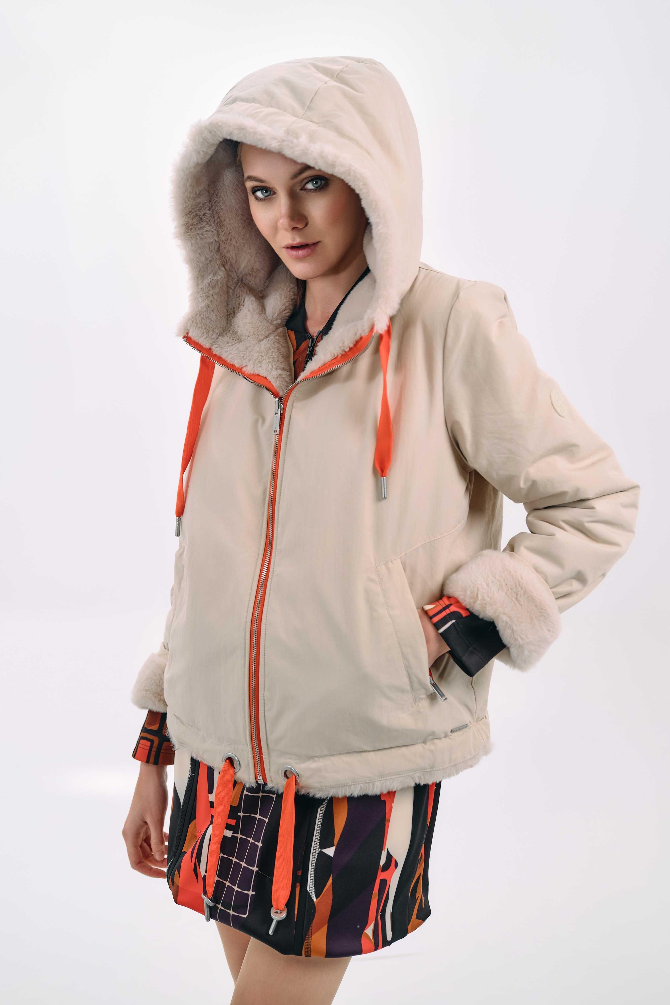 BEIGE HOODED ZIP-UP JACKET