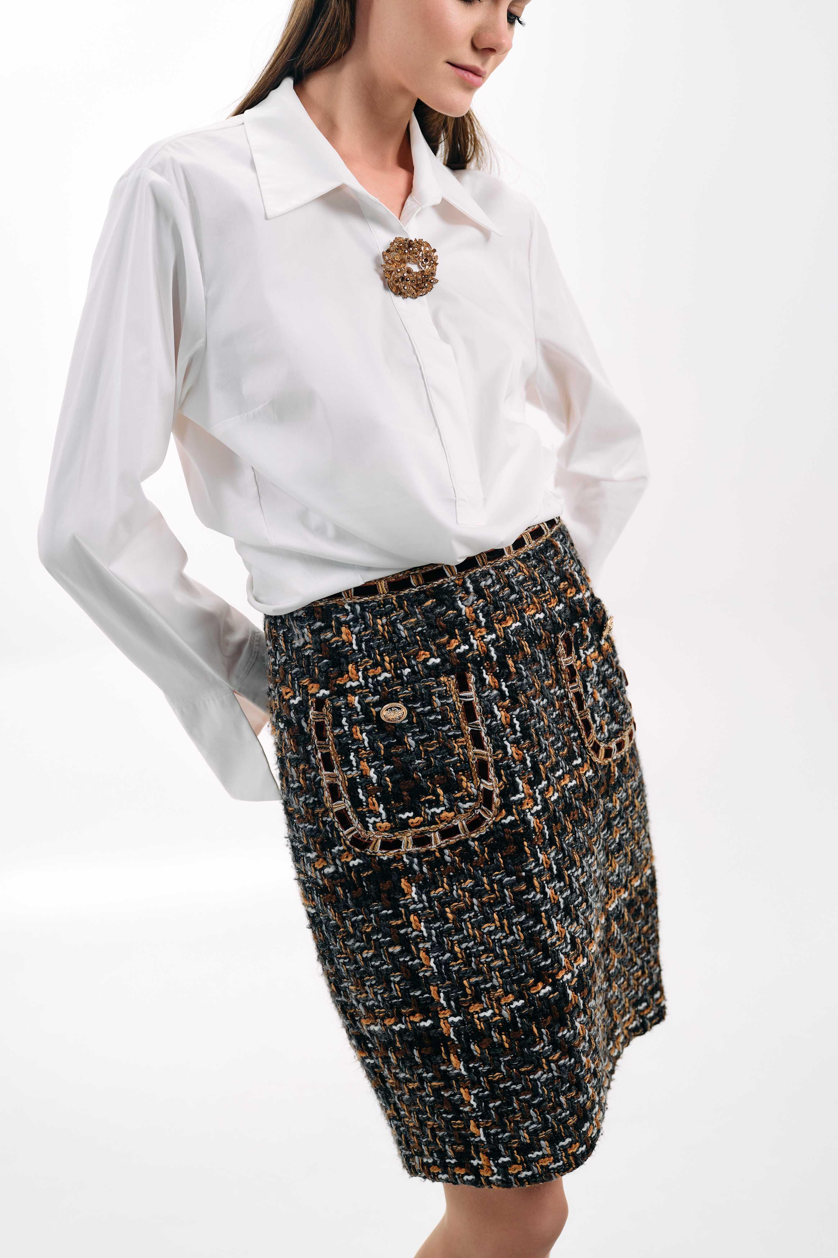 TWEED MINI SKIRT WITH GOLD ACCENTS