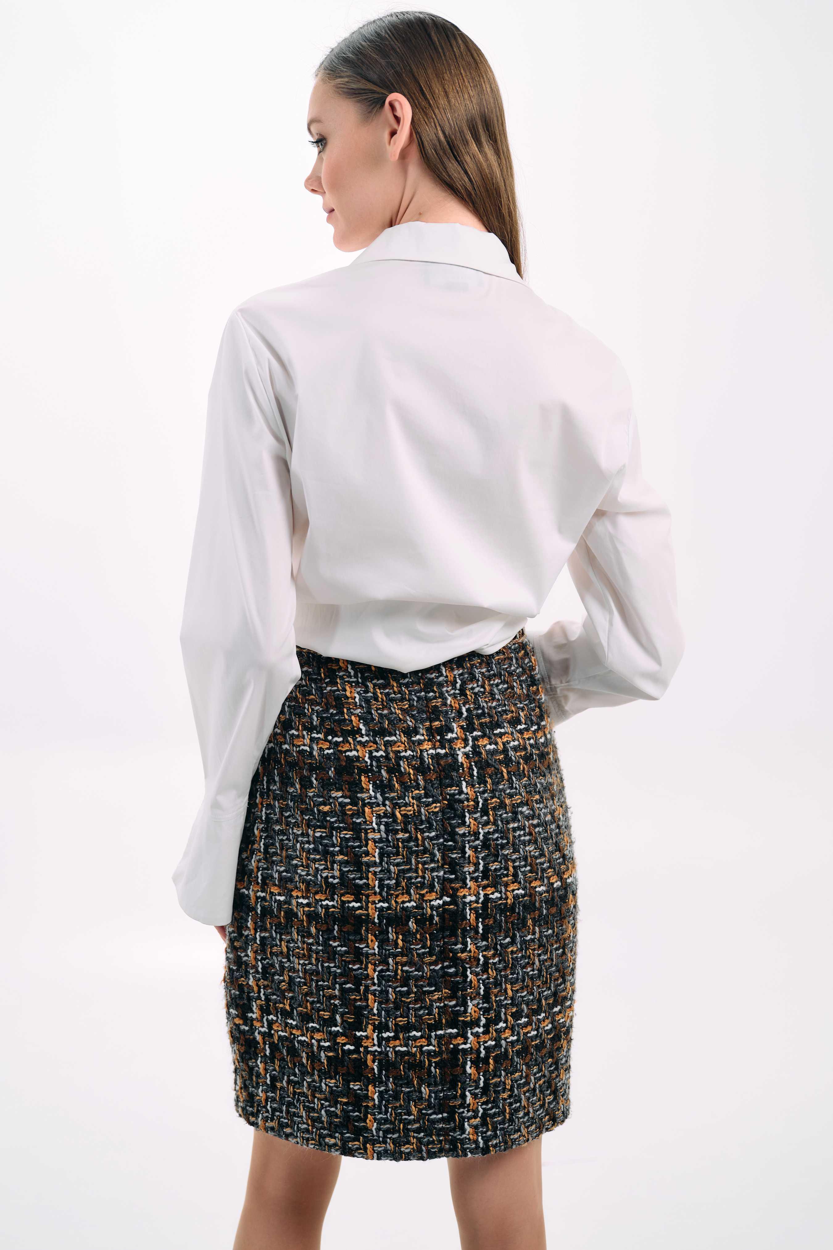 TWEED MINI SKIRT WITH GOLD ACCENTS