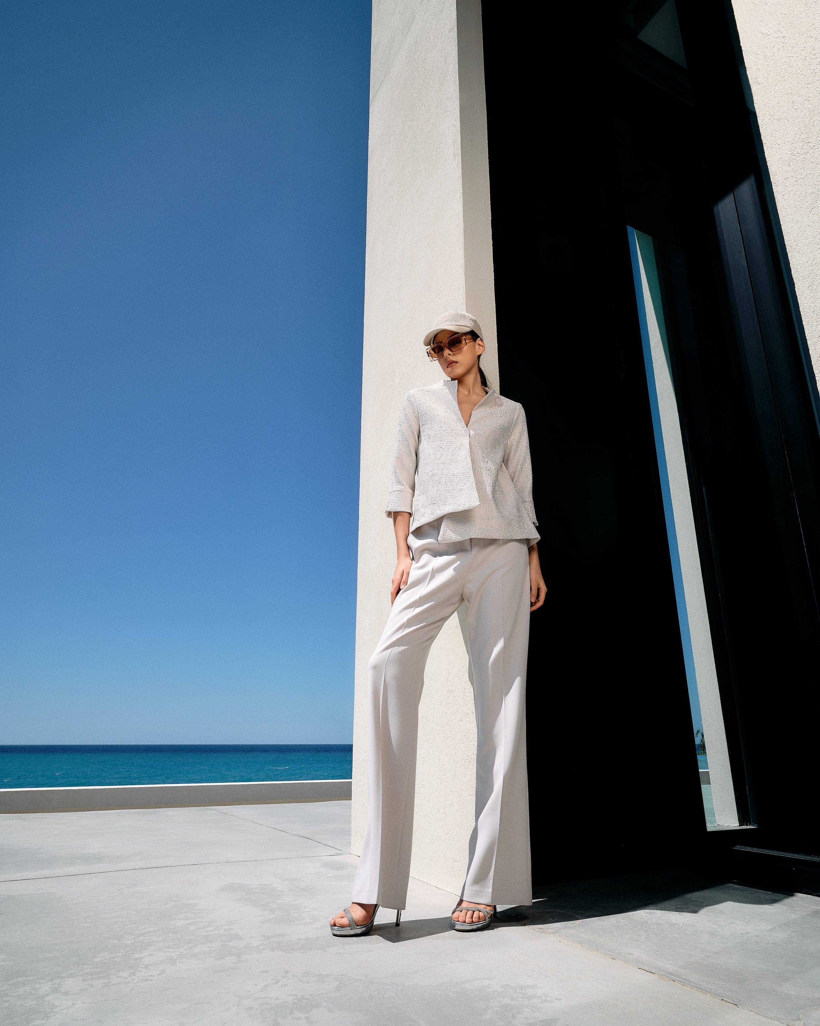 CLASSIC FLARED PANTS