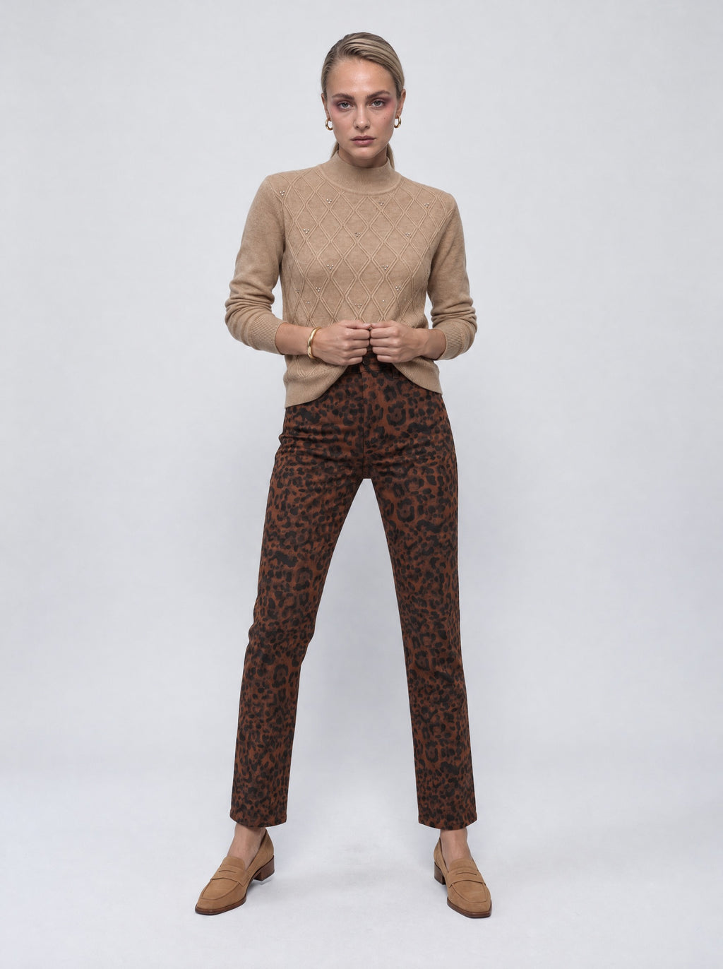 HIGH-WAISTED LEOPARD PRINT STRAIGHT JEANS