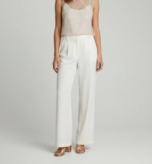 TEXTURED LACE SLEEVELESS TOP