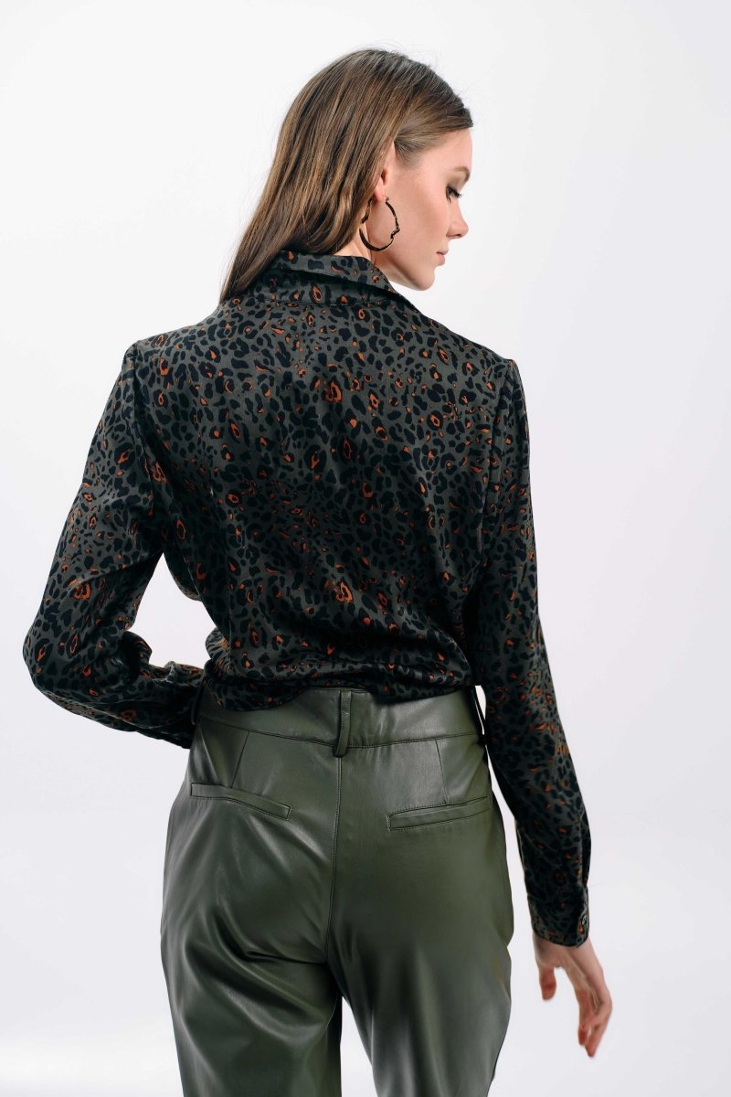 BOLD ANIMAL PRINT BLOUSE - Nakhle.Ets - Blouse