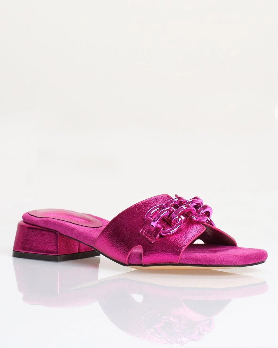 CHAIN EMBELLISHED SLIDE