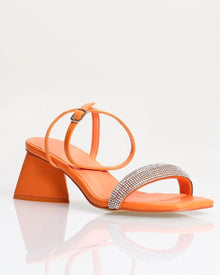 CHIC ANGLED LOW-BLOCK HEELS