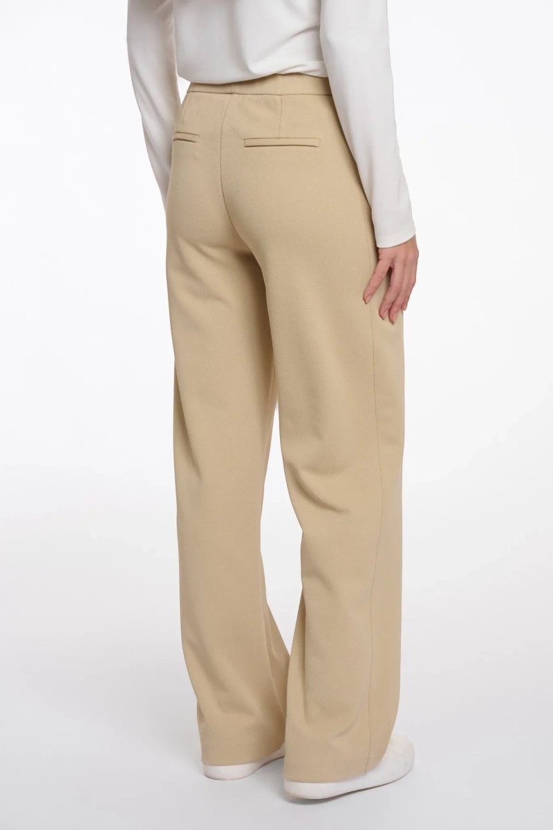 CLASSIC STRAIGHT PANTS