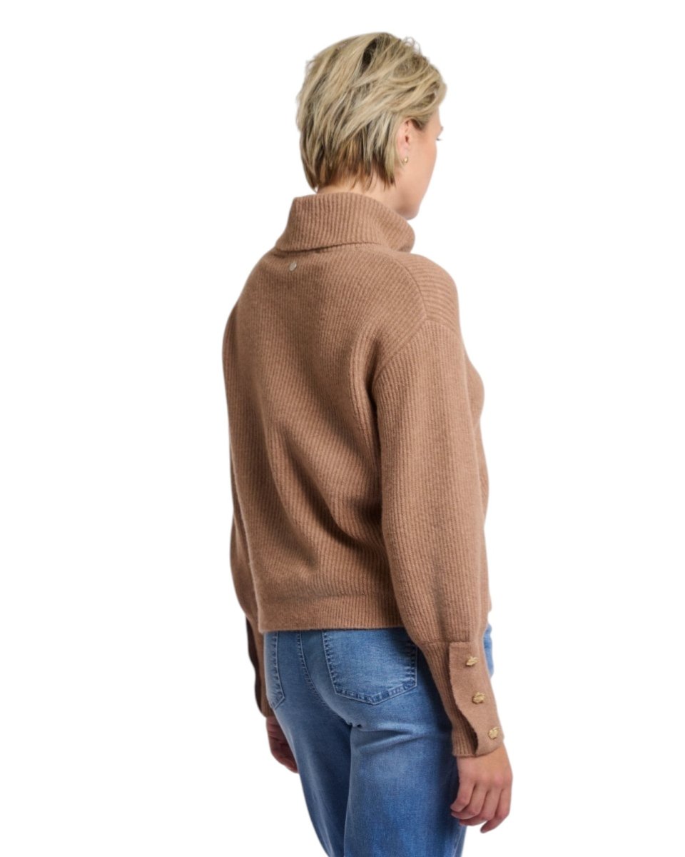 COZY KNIT TURTLENECK - Nakhle.Ets - Sweaters