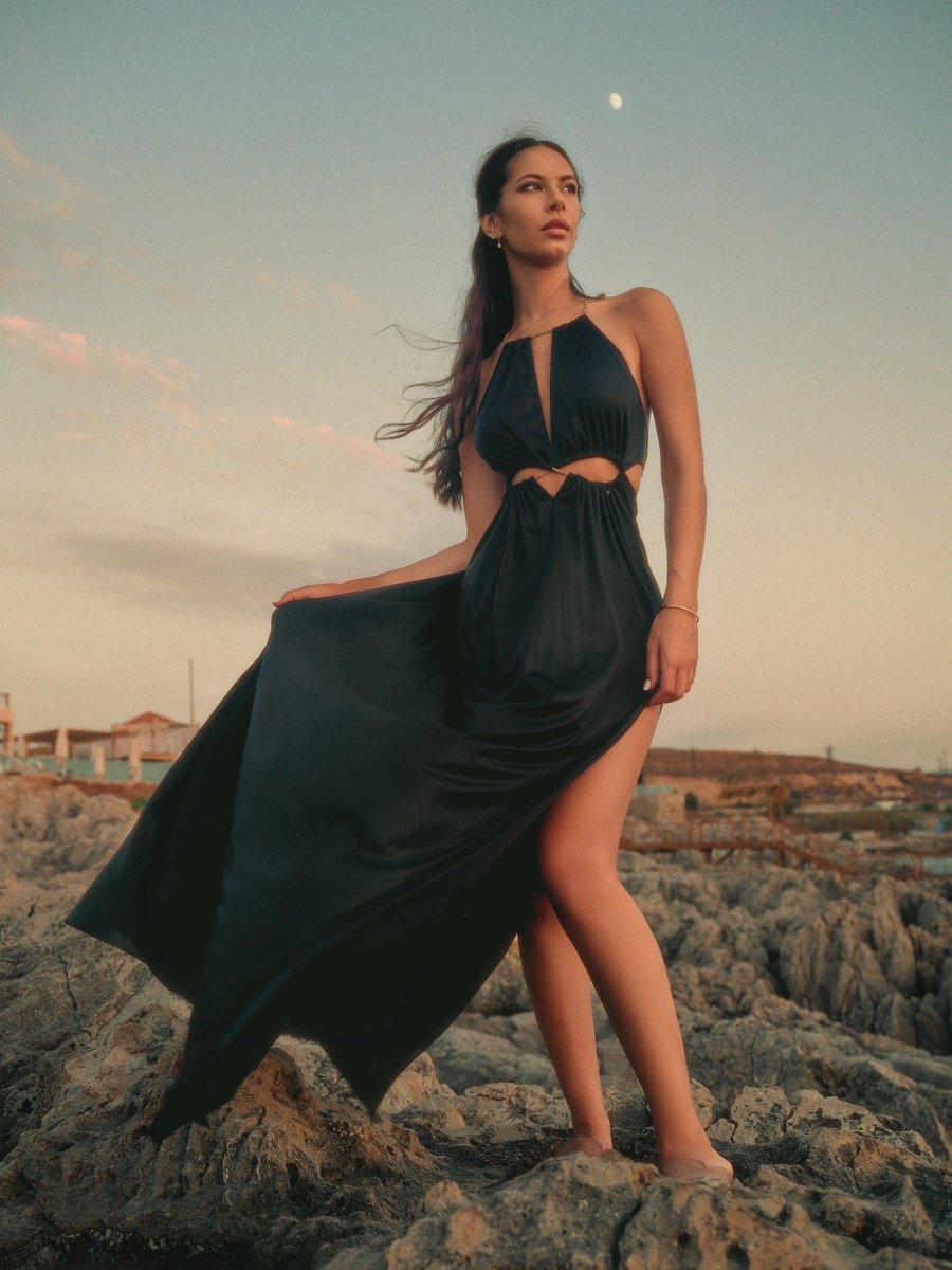 CUTOUT HALTER MAXI DRESS - Nakhle.Ets - Dresses