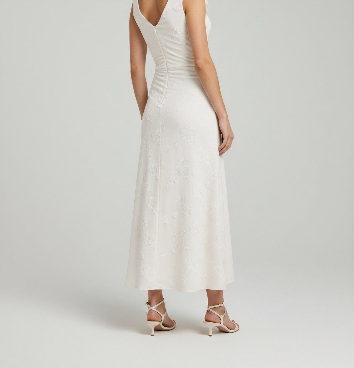 RUCHED MIDI DRESS WITH FLORAL APPLIQUÉ
