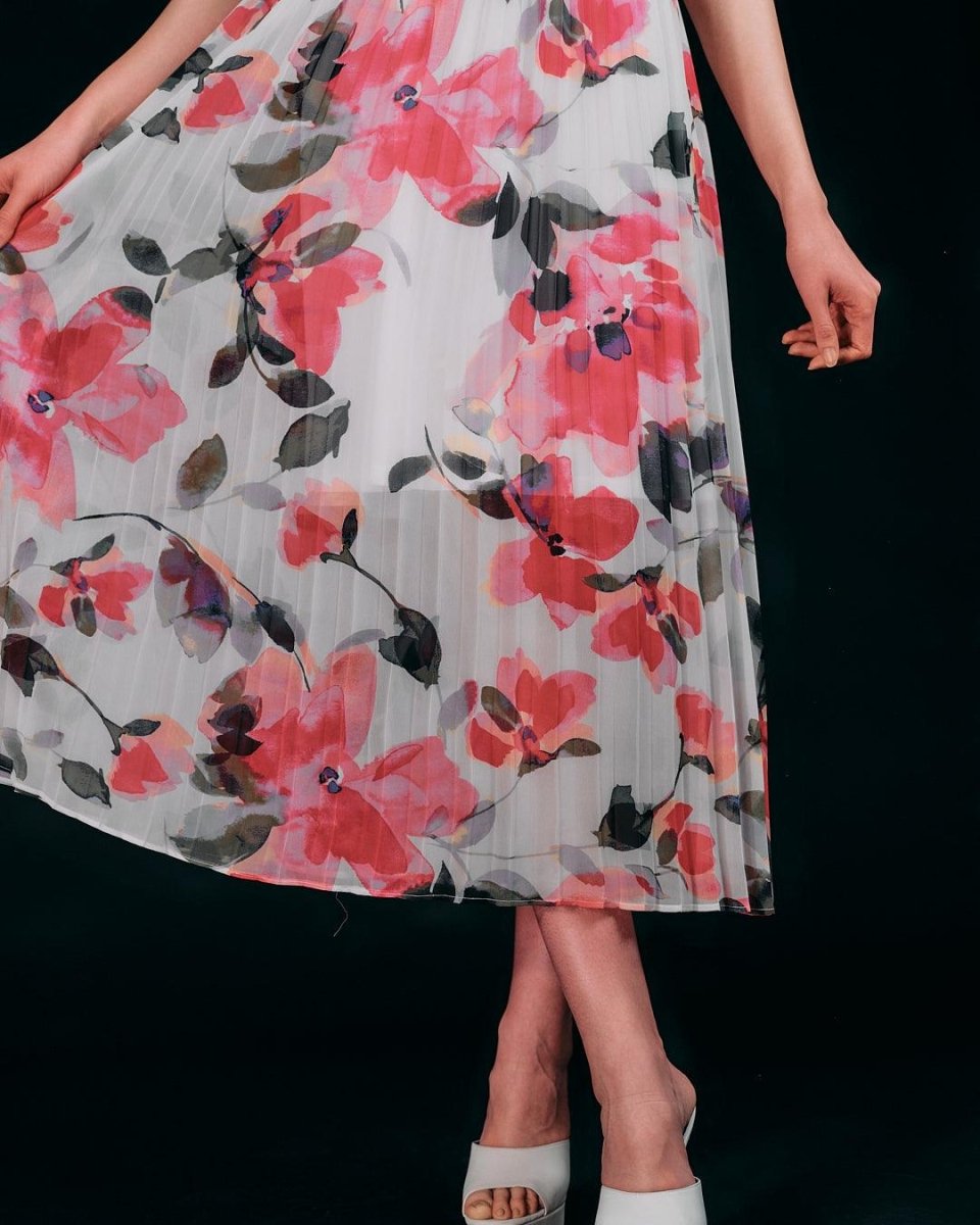 PLEATED FLORAL MAXI DRESS - Nakhle.Ets - Dresses