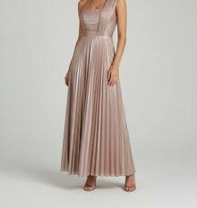 PLEATED METALLIC ONE-SHOULDER GOWN
