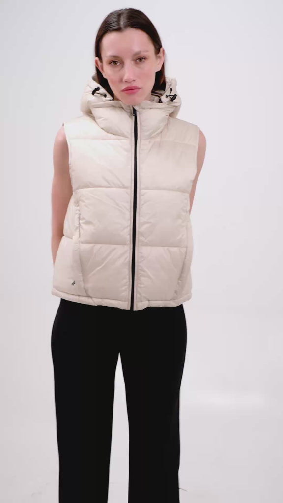 PADDED HOODED VEST