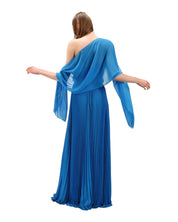 ROMANTIC PLEATED FLORAL GOWN