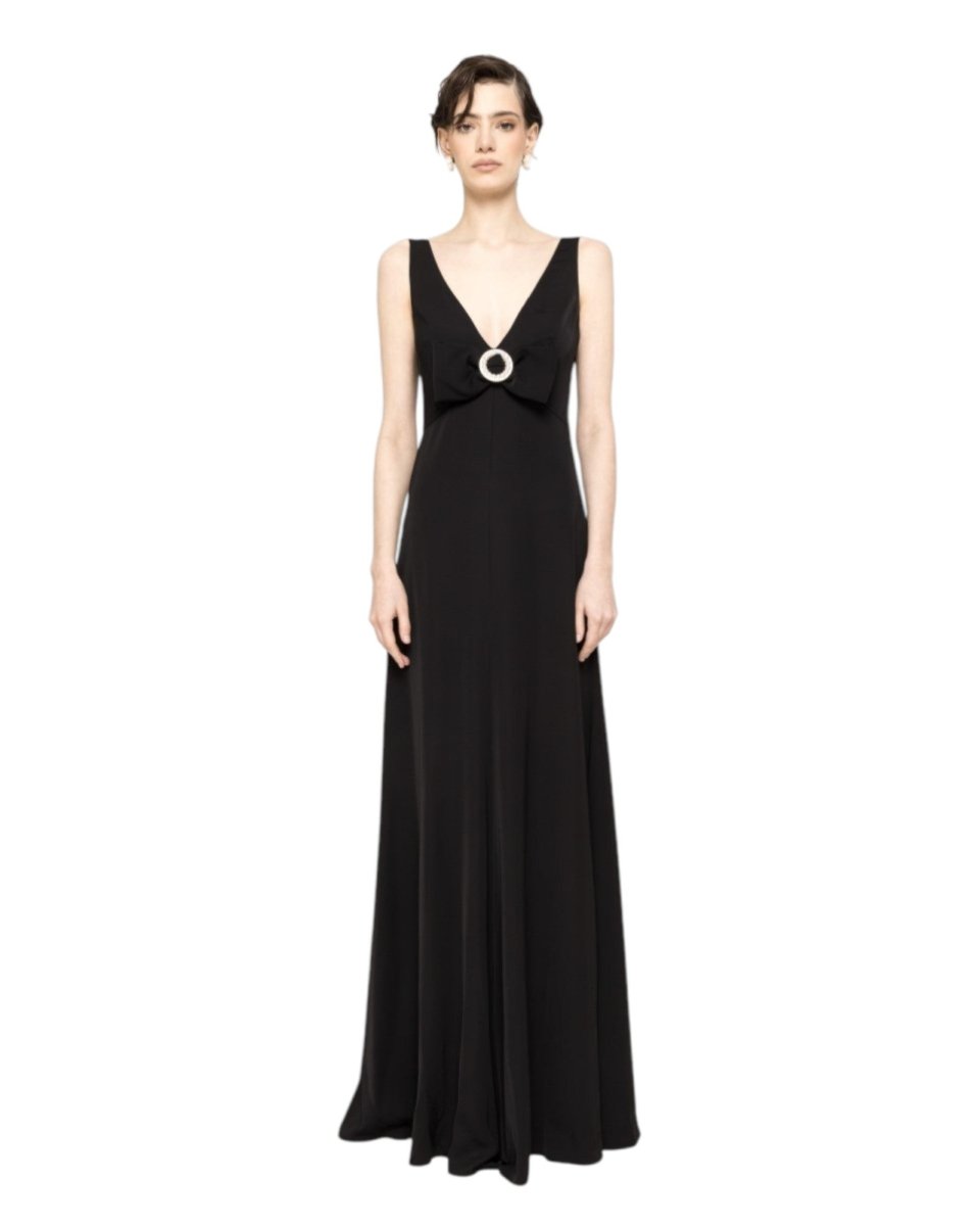 SLEEK MAXI DRESS WITH CRYSTAL BUCKLE