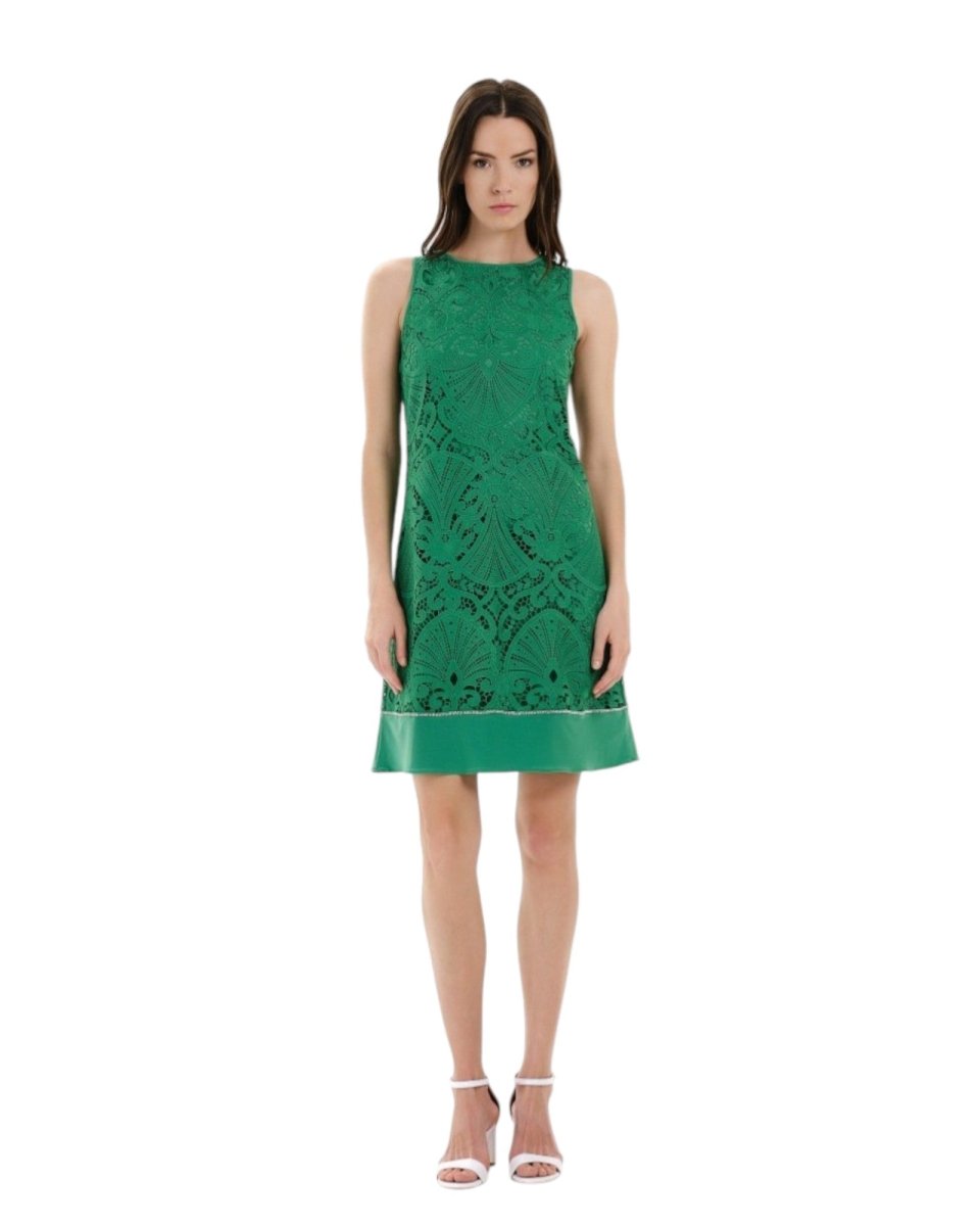 SLEEVELESS LACE SHIFT DRESS