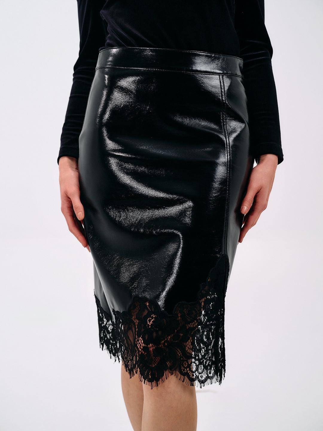 VINYL LACE TRIM SKIRT