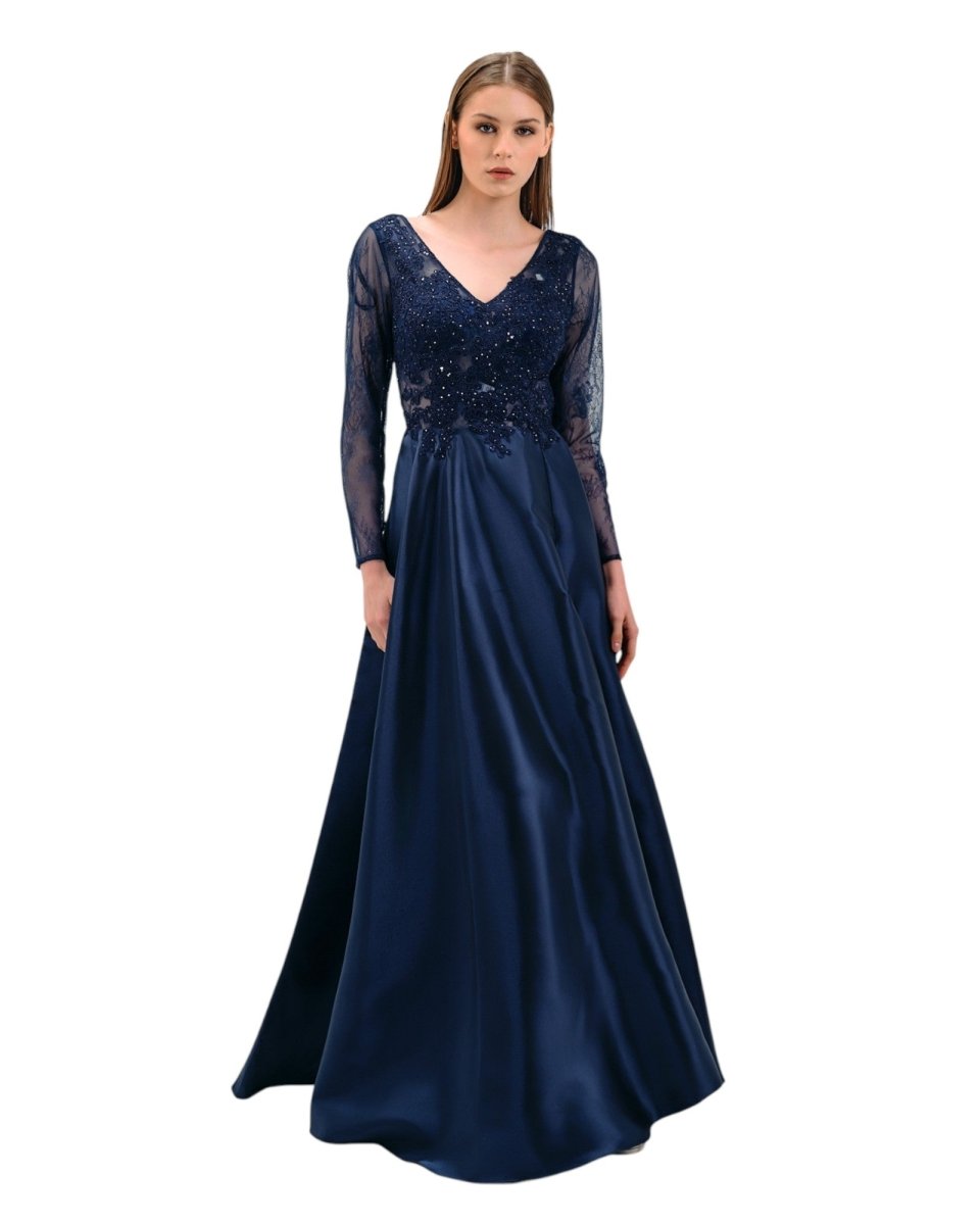 TIMELESS LACE SLEEVE GOWN