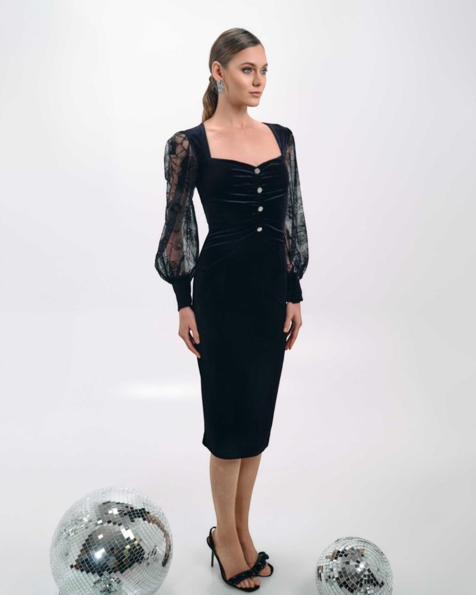 VELVET DRESS WITH LACE DETAILING - Nakhle.Ets - Dresses