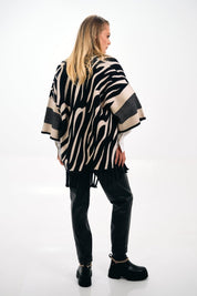 ZEBRA PRINT FRINGED CAPE - Nakhle.Ets - Cardigan