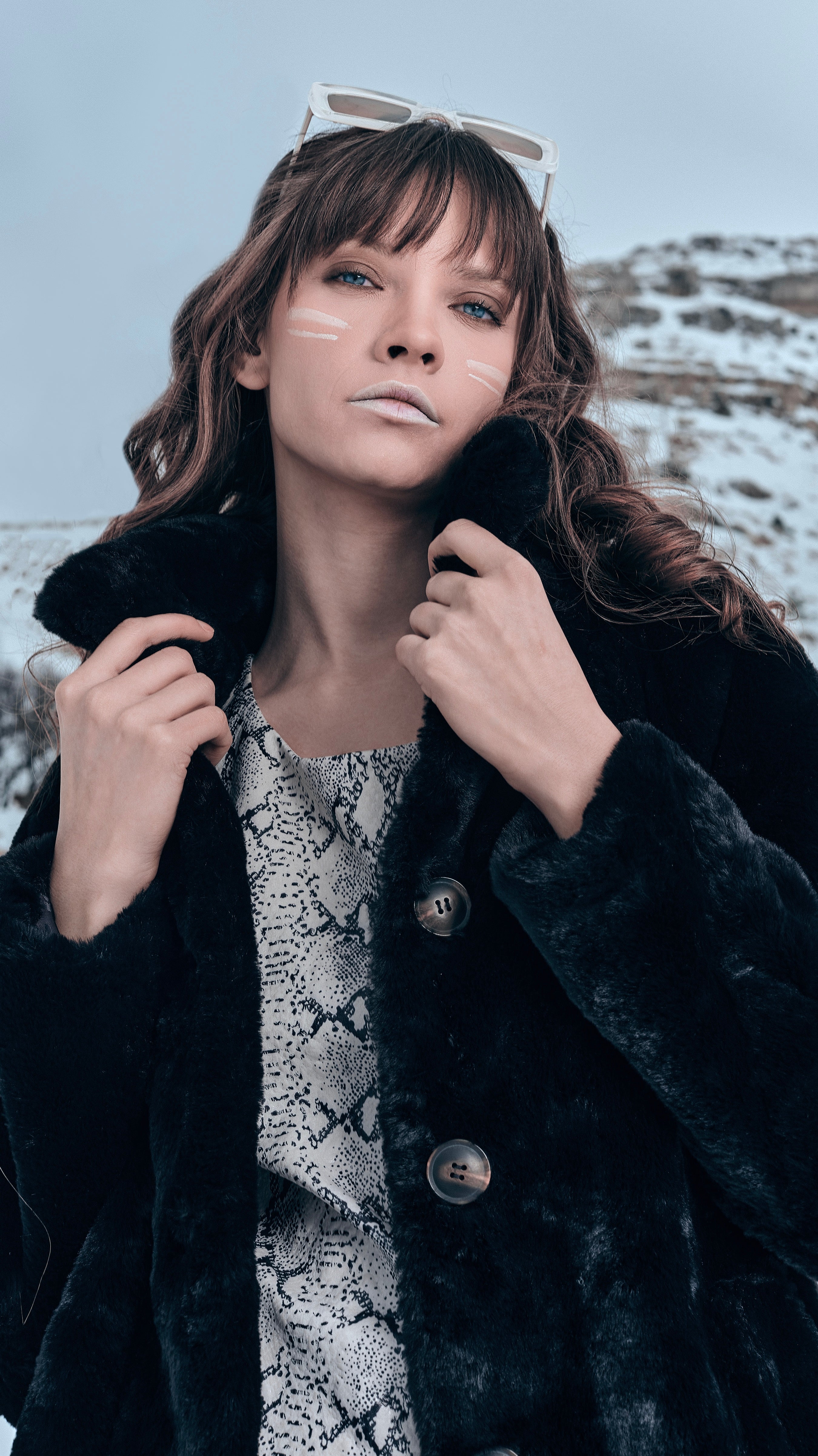 CLASSIC BLACK FAUX FUR COAT