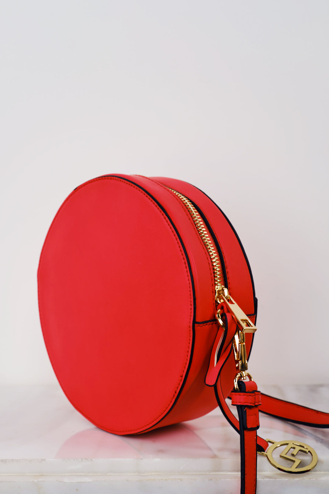 ROUND CROSSBODY BAG