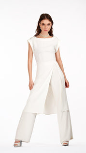ELEGANT MINIMALIST BLOUSE