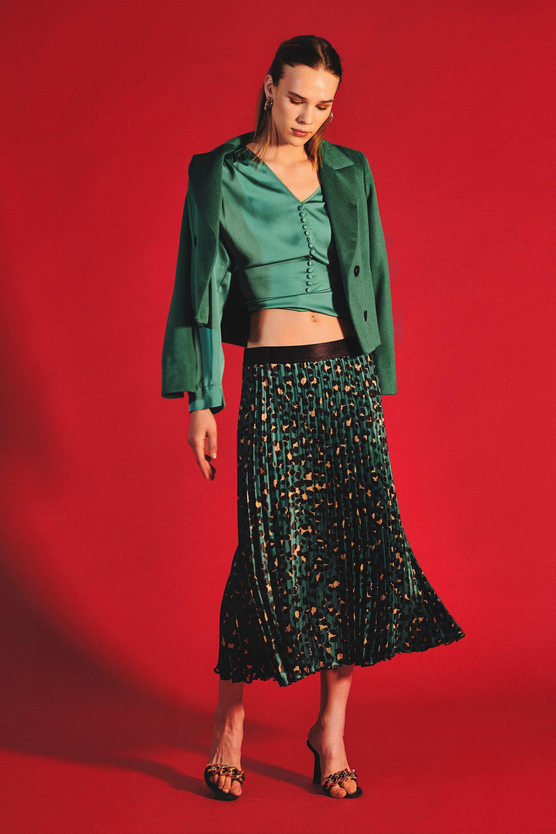 DOUBLE-BREASTED CROPPED BLAZER